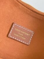 Louis Vuitton M14642 Low Key Cookie MM - Image 12