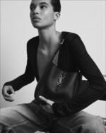 Saint Laurent LE 5 À 7 SUPPLE SMALL IN GRAINED LEATHER - Image 6