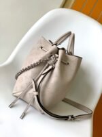 Louis Vuitton M59201 Bella Tote - Image 4