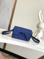 Louis Vuitton M11522 Steamer Wearable Geldbörse - Image 2