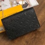 Louis Vuitton M67839 Vavin Chain Wallet - Image 8