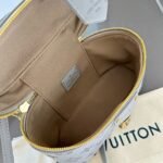 Louis Vuitton M12427 Vanity Chain Pouch - Image 10
