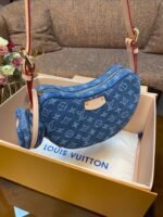 Louis Vuitton Croissant MM M46856 - Image 3