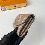 Louis Vuitton M81049 Sarah Wallet - Image 7