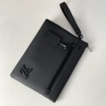 Louis Vuitton M69837 TAKEOFF Clutch - Image 5