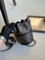 Louis Vuitton M83480 Canoé - Image 7