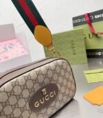 GUCCI NEO VINTAGE GG SUPREME MESSENGER BAG - Image 3