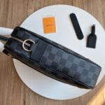 Louis Vuitton N40445 Porte-Documents Voyage NM - Image 9