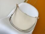 Louis Vuitton Loop Hobo M46739 - Image 3