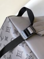 Louis Vuitton M46557 Discovery Backpack - Image 8