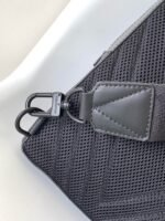 Louis Vuitton M23736 Pilot Slingbag - Image 10