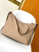 Louis Vuitton M46292 CarryAll MM - Image 4