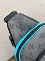Louis Vuitton M11703 Avenue Slingbag PM - Image 8