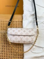 Louis Vuitton M83091 Wallet on Chain Ivy - Image 2