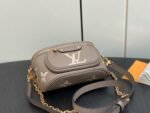Louis Vuitton M83219 Mini Bumbag - Image 8