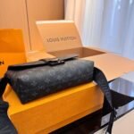 Louis Vuitton M46794 S-Cape Messenger - Image 5