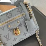 Louis Vuitton M12427 Vanity Chain Pouch - Image 4