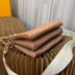 Louis Vuitton Coussin PM Handbag M59277 - Image 8