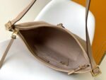 Louis Vuitton M46292 CarryAll MM - Image 10