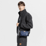 Louis Vuitton M26826 Trocadéro Wearable Wallet - Image 2