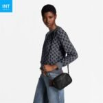 Louis Vuitton M25518 Tiny Camera Bag - Image 2