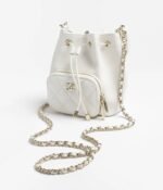 Chanel Clutch with chain - Image 2