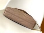 Louis Vuitton M21614 New Wave Chain Bag GM Taupe - Image 9