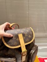 LOUIS VUITTON BACKPACKS - Image 3