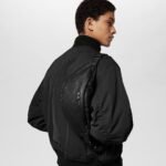 Louis Vuitton M46036 Discovery Bumbag PM - Image 2