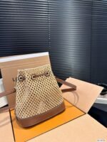 Louis Vuitton M24722 Noé BB - Image 5