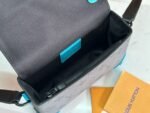 Louis Vuitton M11496 Steamer Wearable Wallet - Image 7