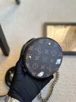 Louis Vuitton M83480 Canoé - Image 9