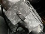 Louis Vuitton M45419 Christopher - Image 5