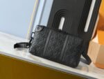 Louis Vuitton M80224 Soft Trunk Wallet - Image 4