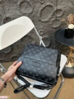 Louis Vuitton briefcase - Image 5