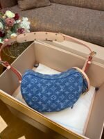 Louis Vuitton Croissant MM M46856 - Image 7