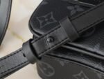 Louis Vuitton M82252 S-Lock Vertical Wearable Wallet - Image 5