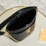 Louis Vuitton M24006 LOCK AND WALK Bag - Image 4