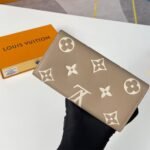 Louis Vuitton M81049 Sarah Wallet - Image 8