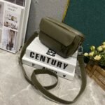 Louis Vuitton M83560 PILOT MINI BAG - Image 2