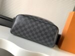 Louis Vuitton N40127 DOPP toiletry bag - Image 2