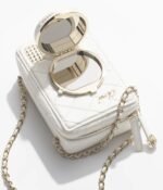 CHANEL CAMERA BAG Lambskin White - Image 2