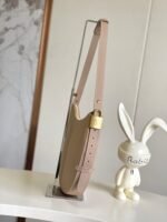 Louis Vuitton M14635 Low Key Cookie MM - Image 3