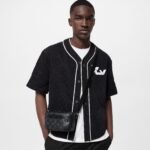 Louis Vuitton M82542 Alpha wearable wallet - Image 11