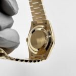 Rolex Day-Date 40 228238 Yellow Gold Champagne Roman Dial - Image 10
