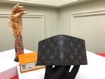 Louis Vuitton M61695 Multiple Wallet - Image 2