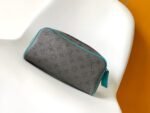 Louis Vuitton M11482 Dopp Kit - Image 4
