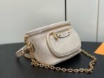 Louis Vuitton M83275 Mini Bumbag - Image 4