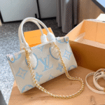 Spring and summer limited new Louis Vuitton onthego small crossbody bag