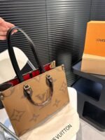 Louis Vuitton ONTHEGO MM M45321 - Image 4